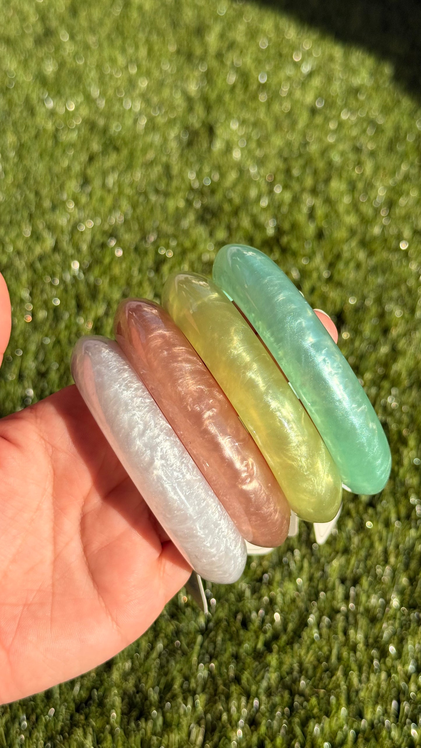 Bracelet jonc rond nacré