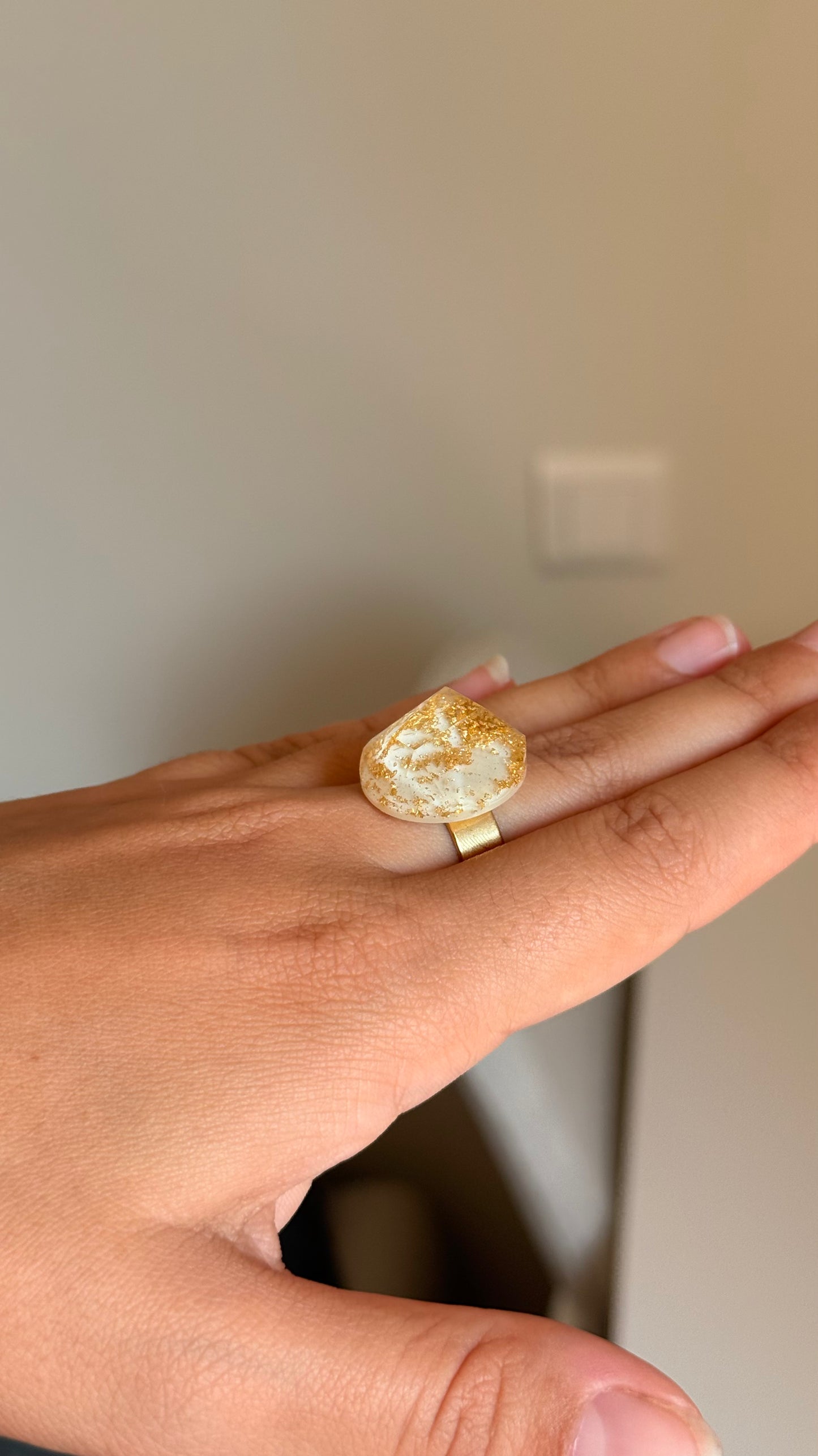 Bague alba blanche