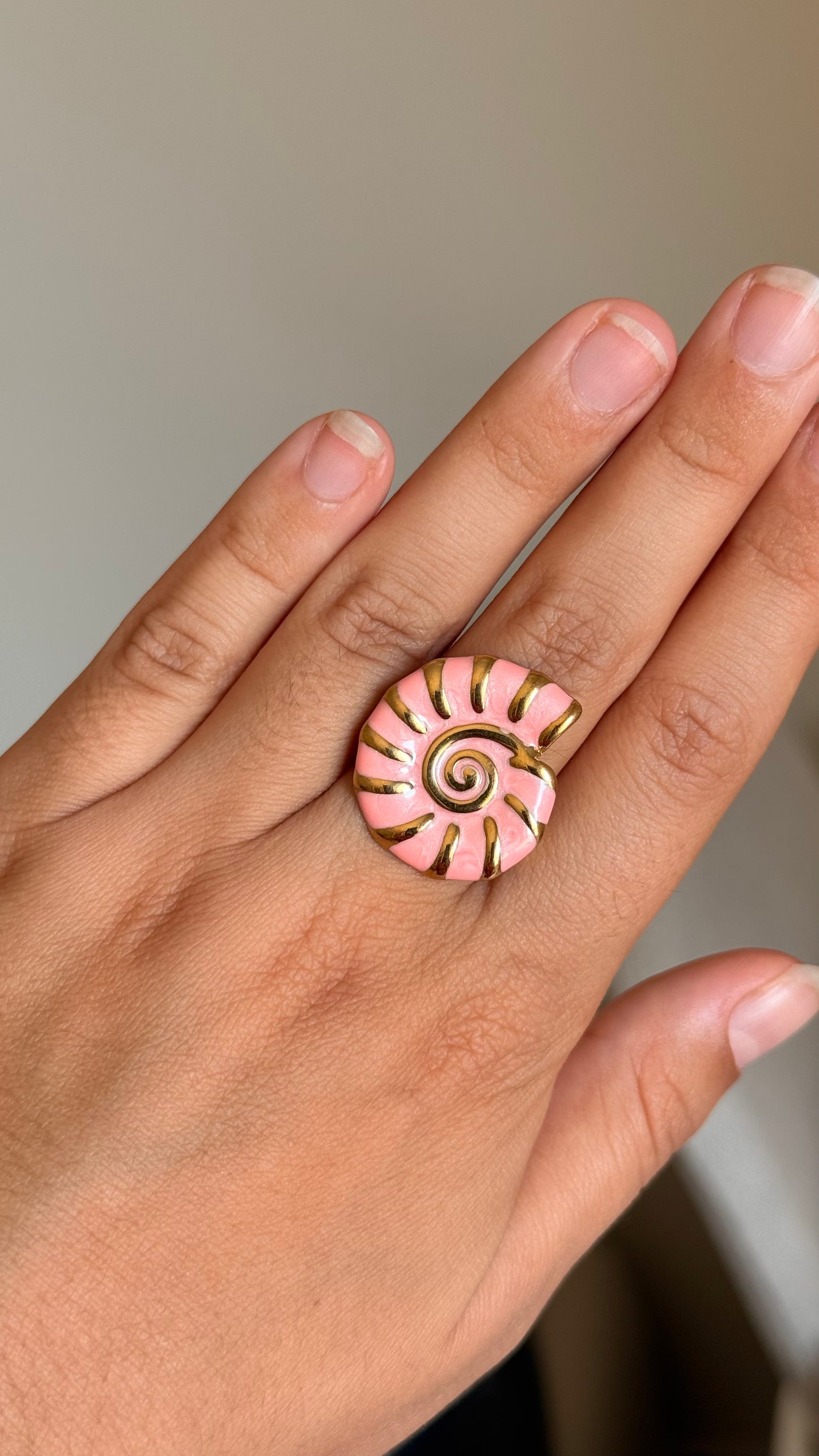 Bague coquillage rose