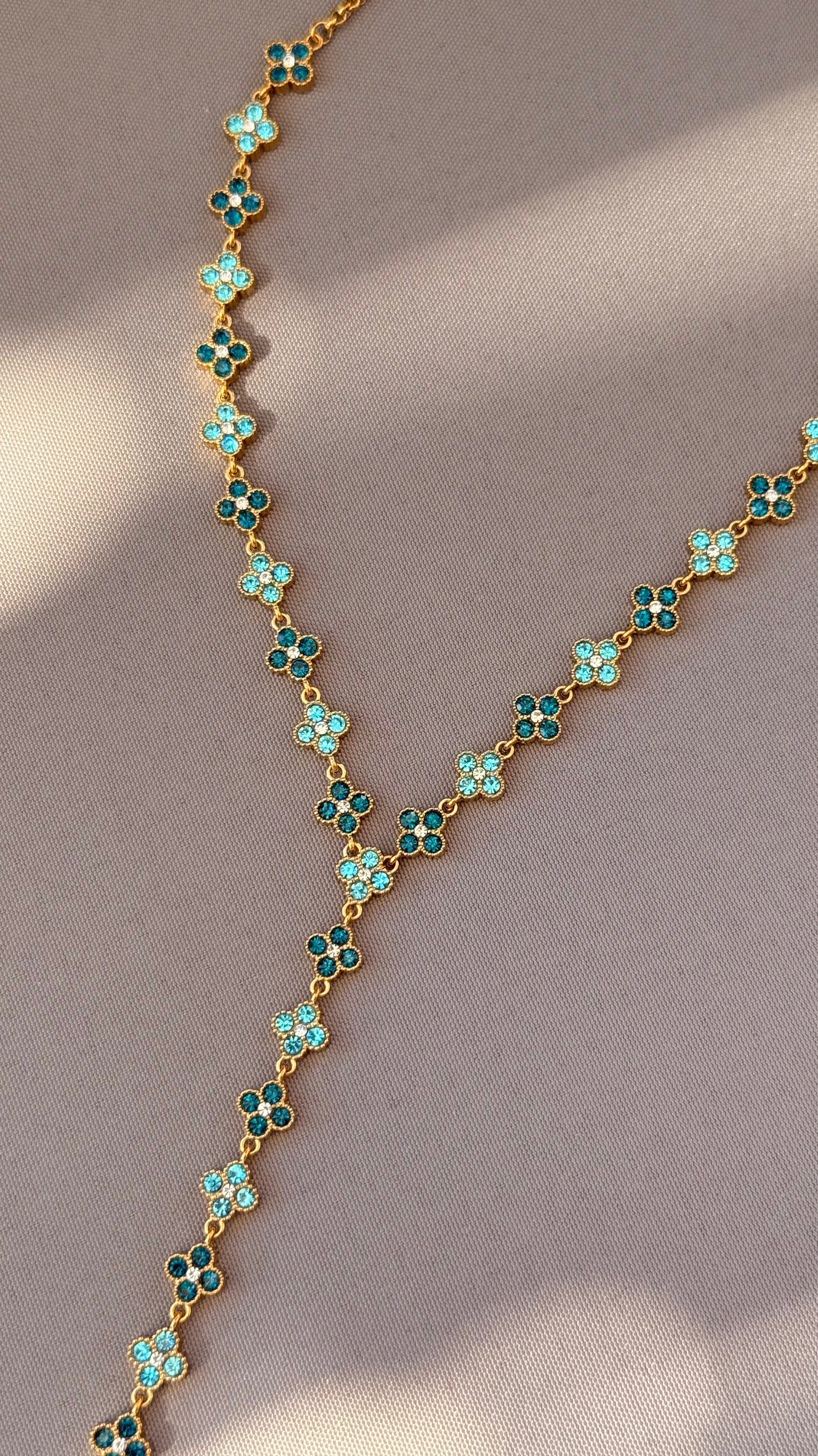 Collier sautoir Fleur strass bleu
