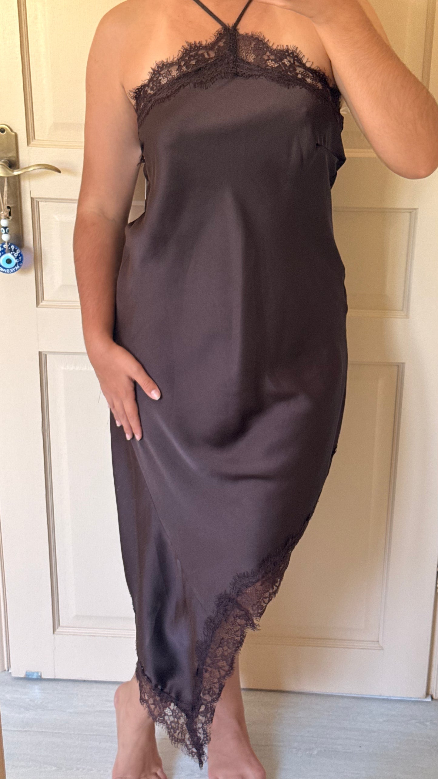 Robe asymétrique satinée
