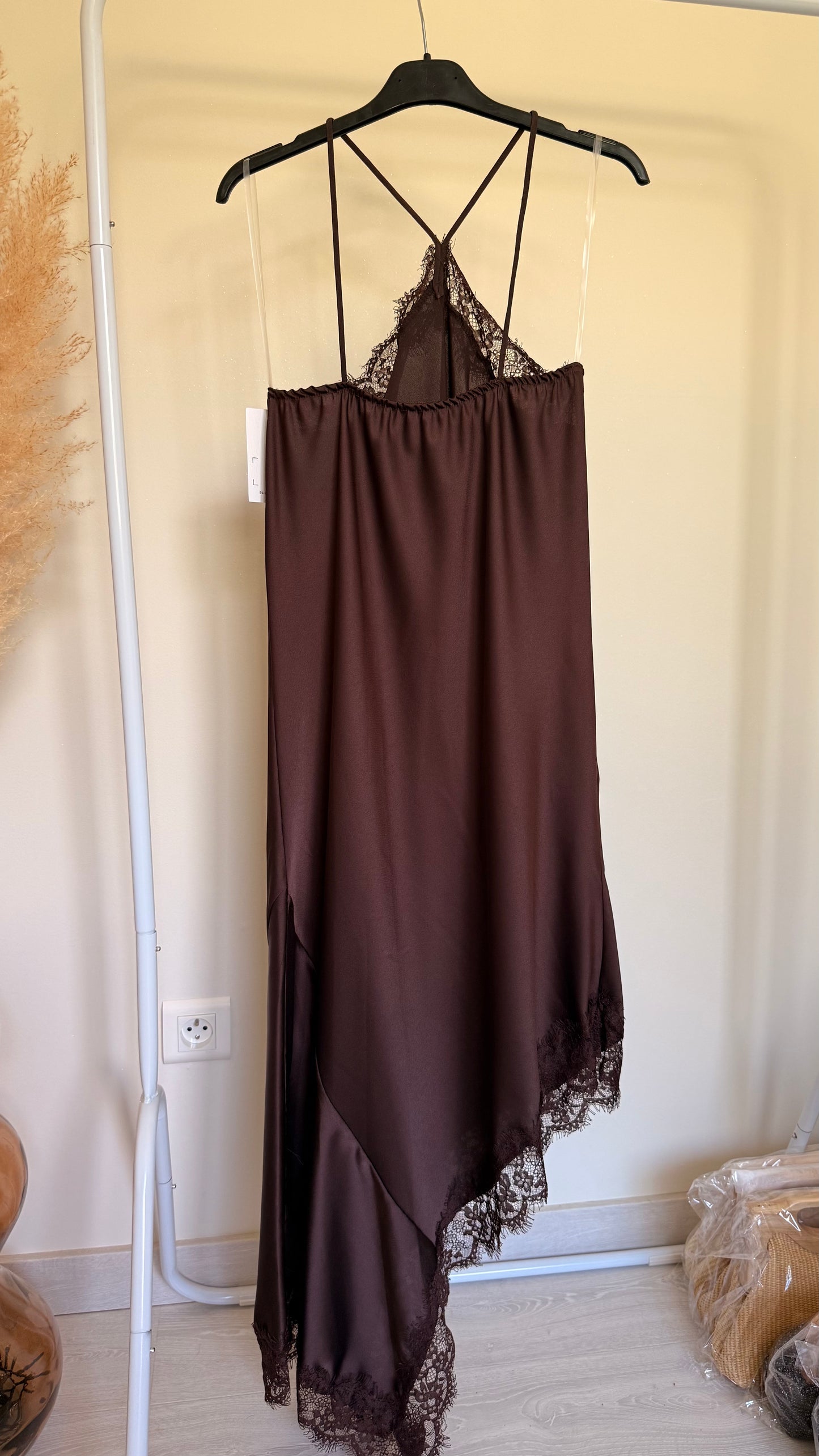 Robe asymétrique satinée