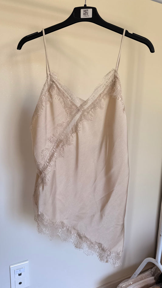 Top asymétrique satiné