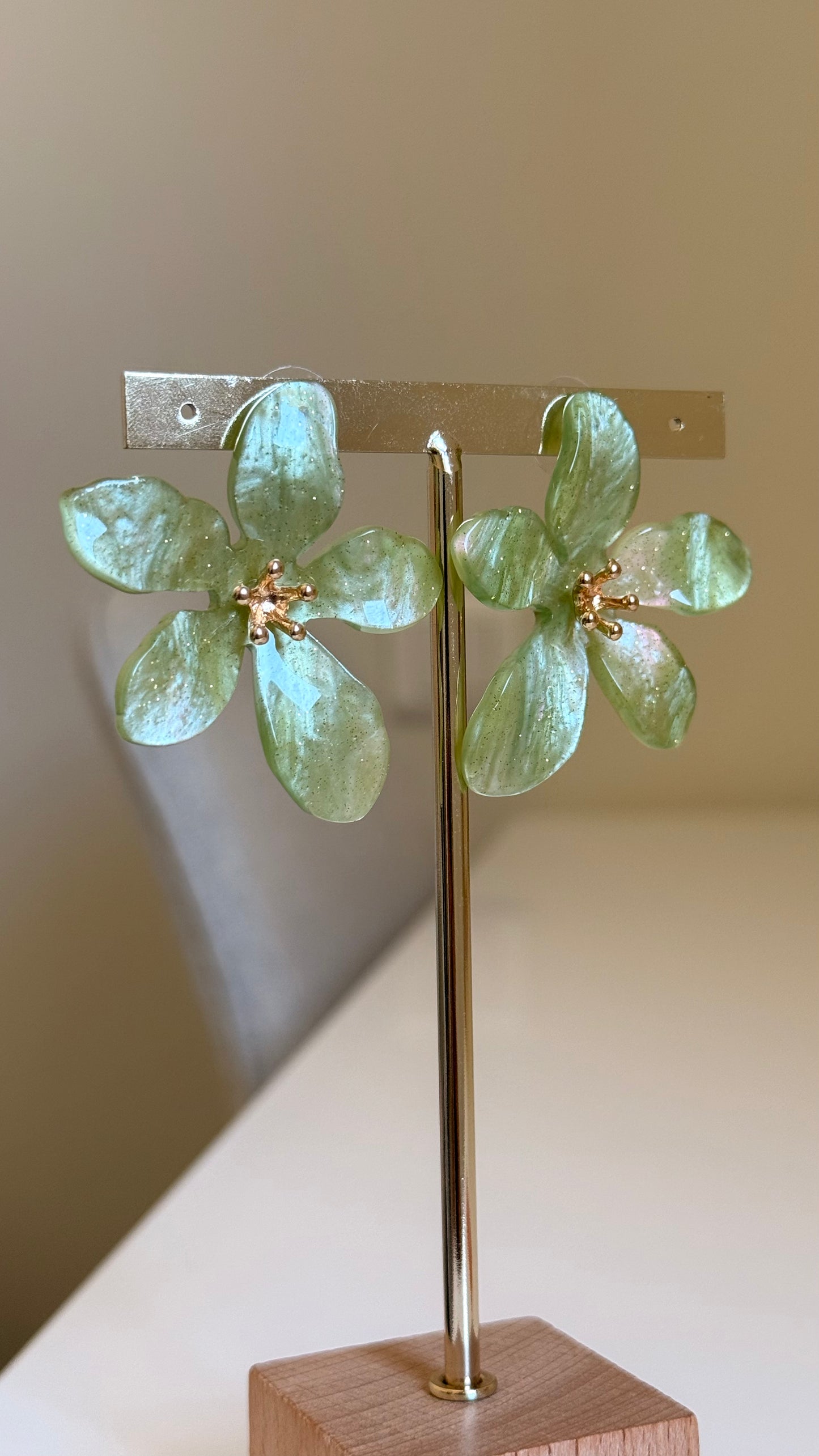 Boucles d’oreilles fleur verte