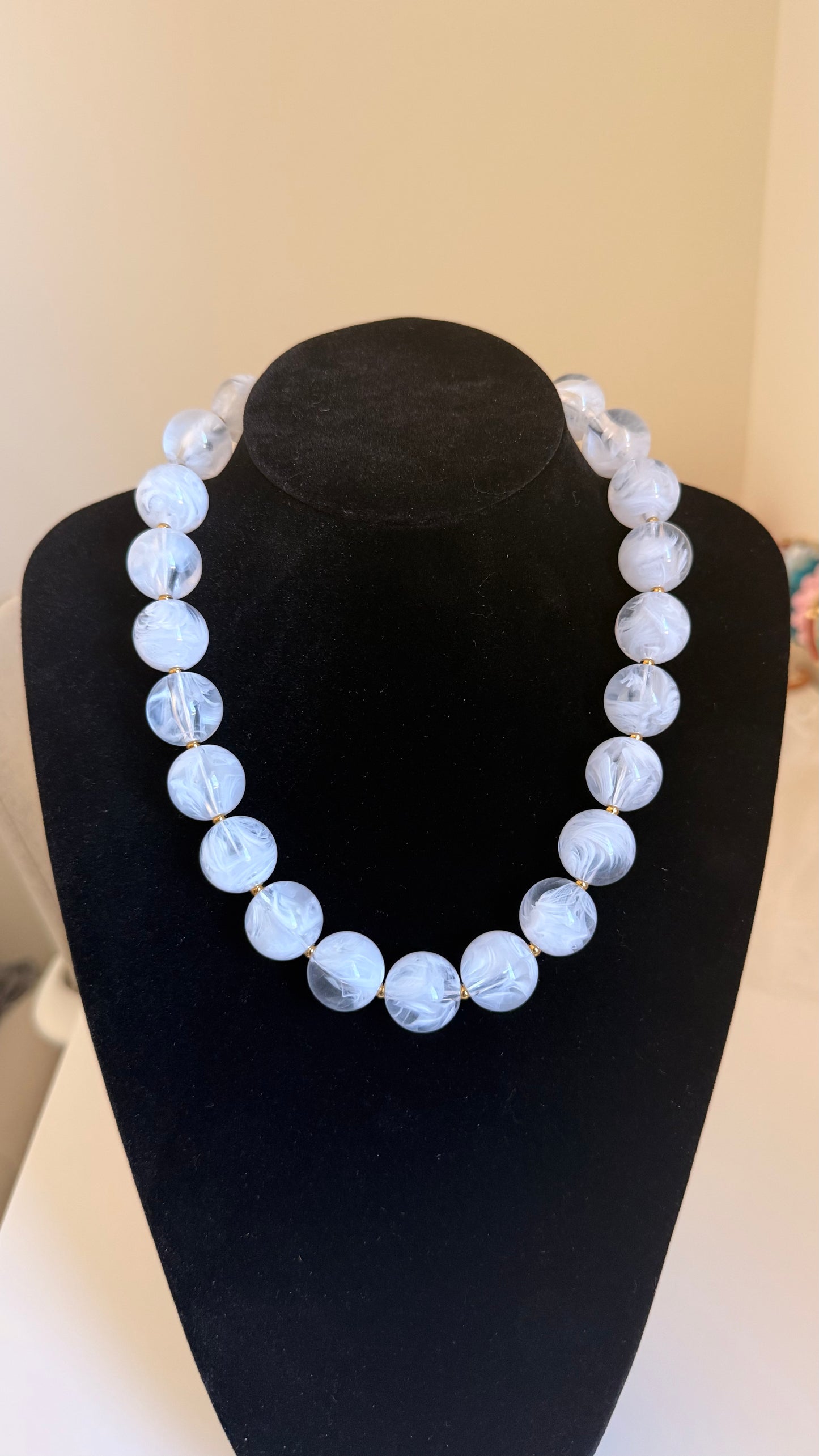 Collier grosses perles rondes blanc