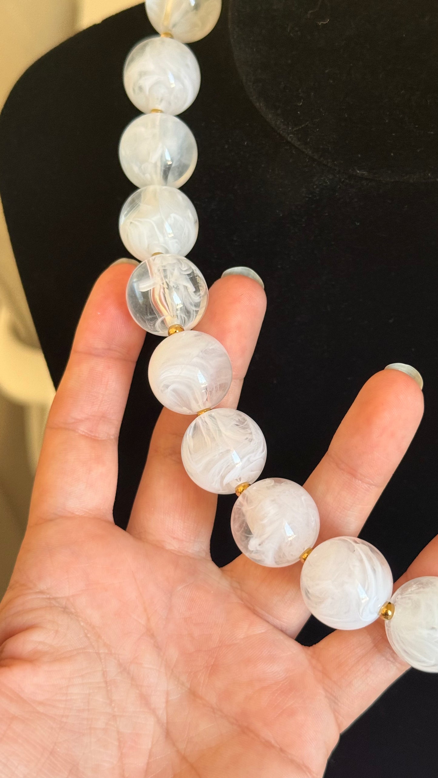 Collier grosses perles rondes blanc