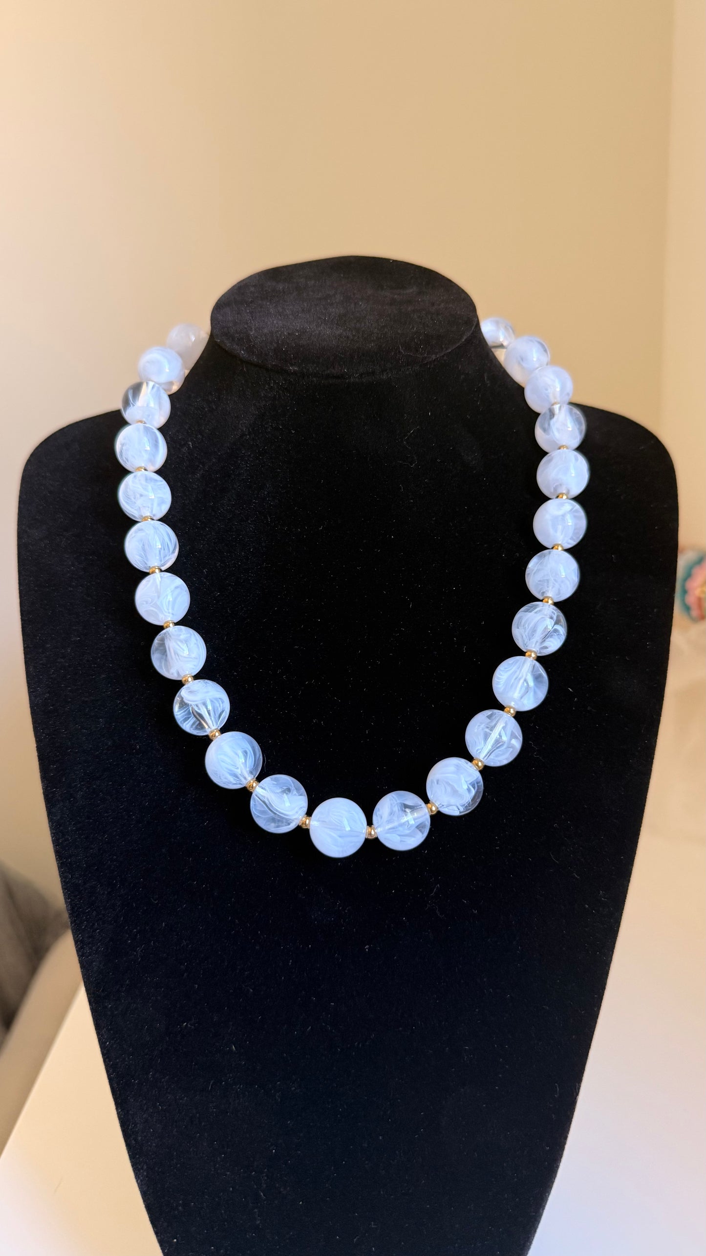 Collier petites perles rondes blanc