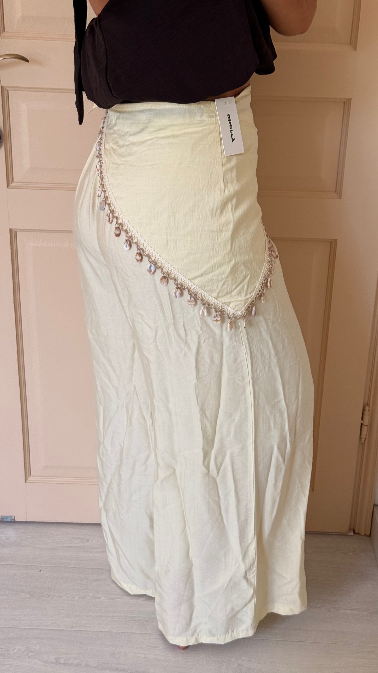 Pantalon coquillage jaune beurre